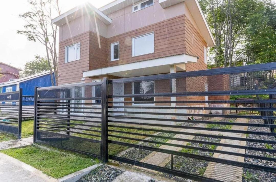 Moderna Casa En Ushuaia 빌라 외부 사진